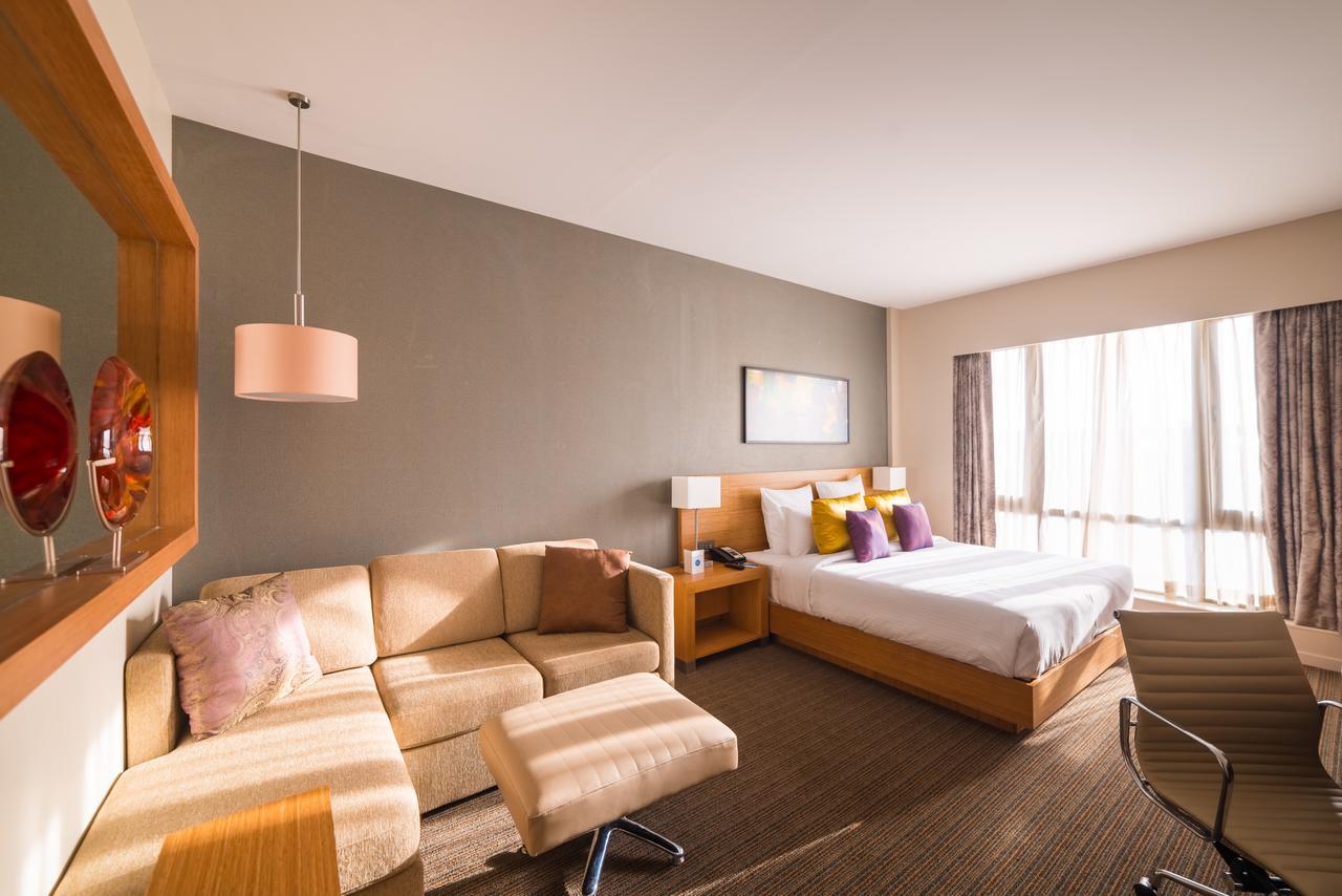 Novotel Lucknow Gomti Nagar Екстер'єр фото