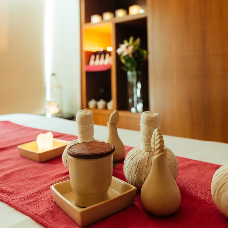Novotel Lucknow Gomti Nagar Екстер'єр фото