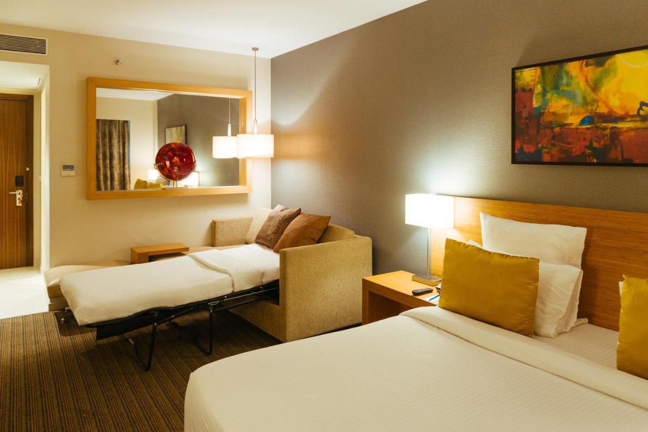 Novotel Lucknow Gomti Nagar Екстер'єр фото