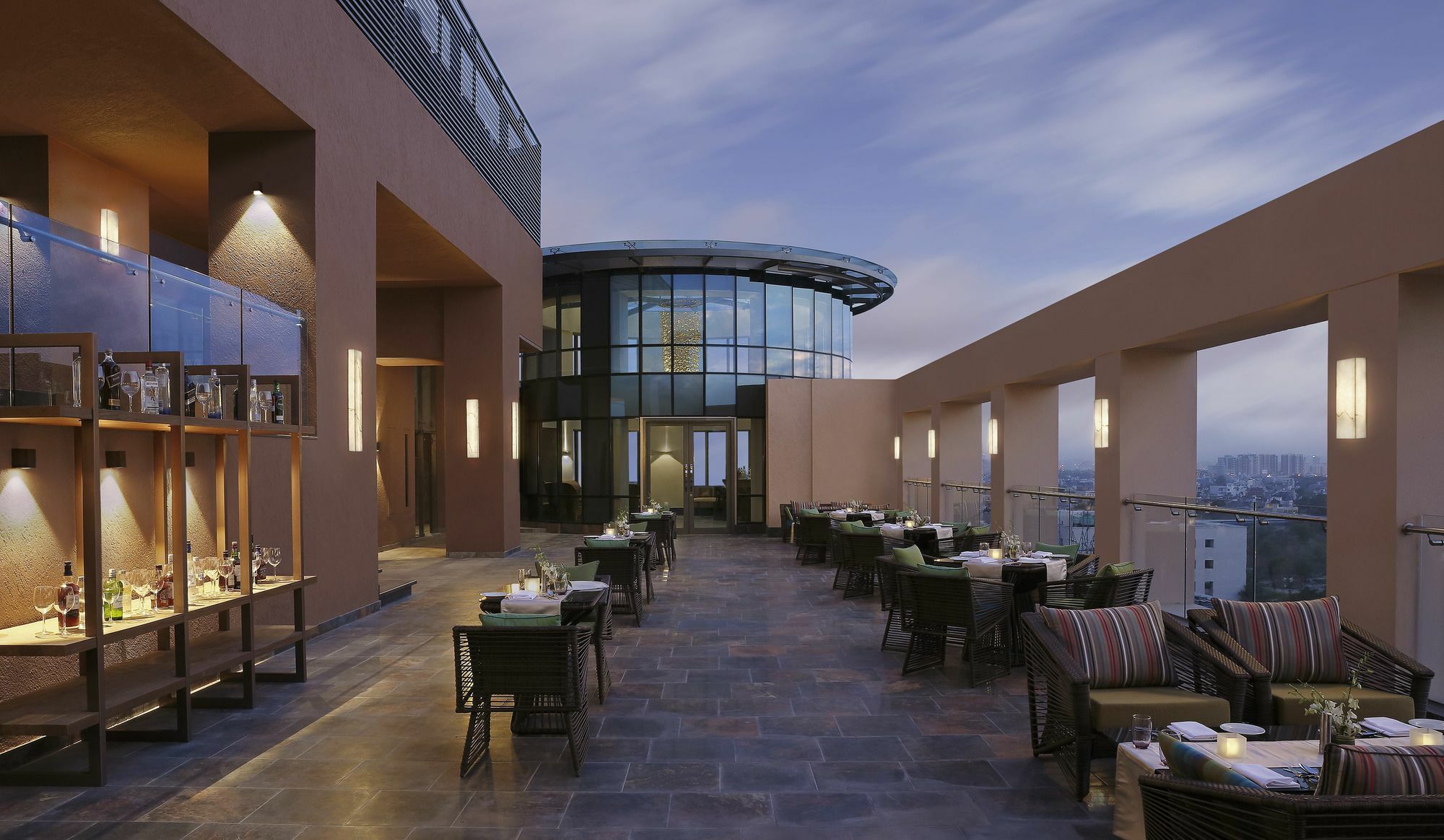 Novotel Lucknow Gomti Nagar Екстер'єр фото